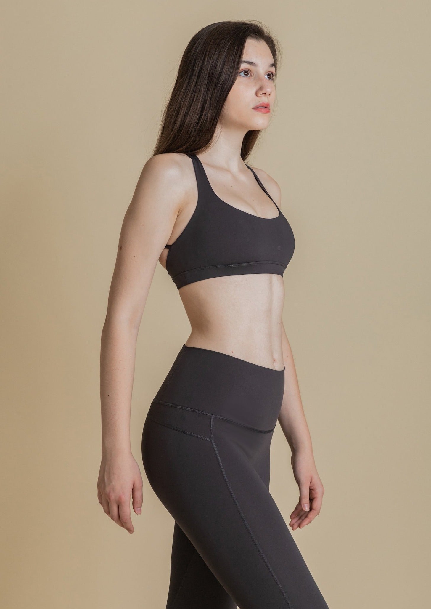 comfortable black sports bra